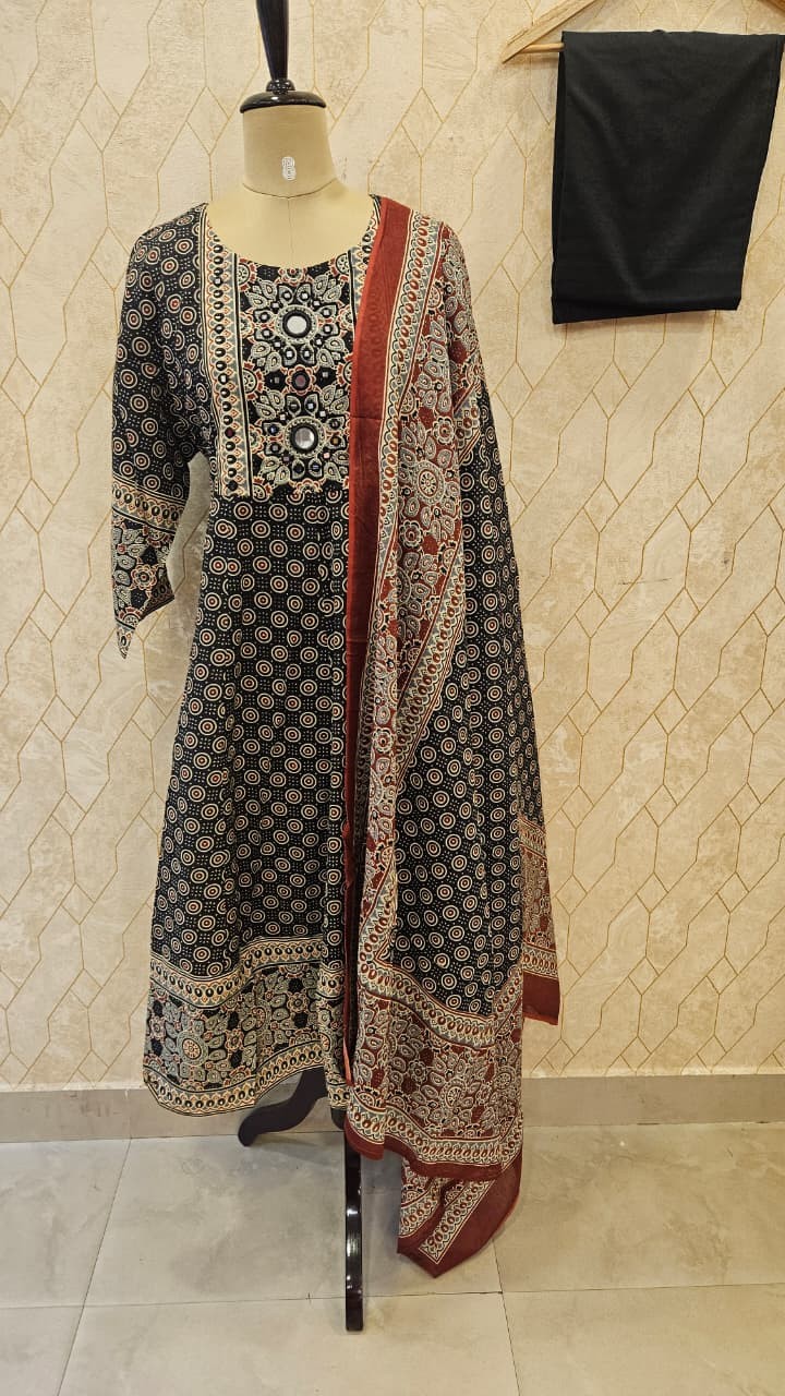 Midnight Mosaic Cotton Set with Shawl